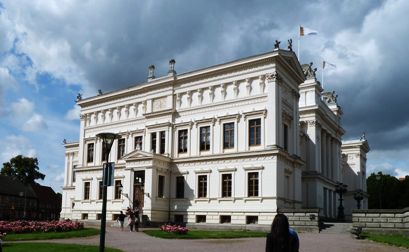 Universität