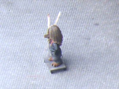 Ski-Troll vor der Schanze