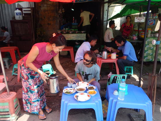 Strassenstaende von Yangon