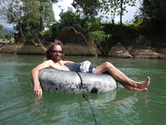 "Go with the Flow..."
(Vang Vieng)