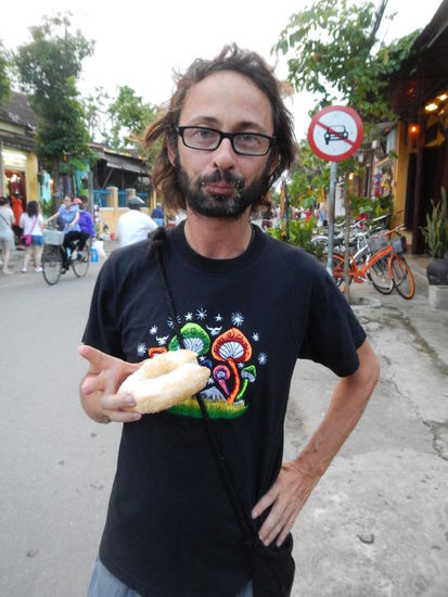 Lieblingssnack in dieser Stadt onuts!! 
(Hoian)