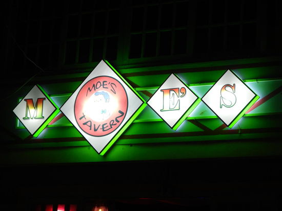 Und da war sie "Moes Taverne" 
(Hoian)