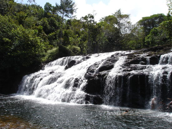 Wasserfall zwischen Ilheus und Itacare