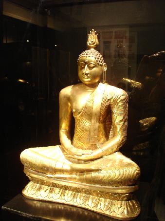 Buddhastatue im National Museum Colombo