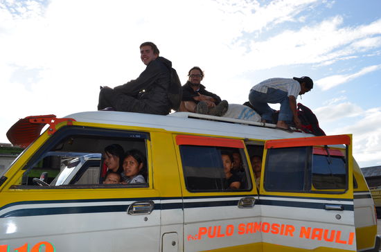 Hier wird noch geladen &amp; irgendwo da drinnen sitzt Christel eingepfercht.