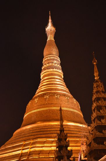 Die Shwedagon-Pagode - ein Nationalheiligtum, welche das Land eint.