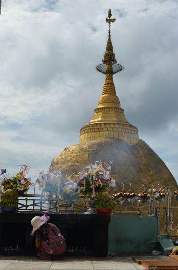 Der goldene Felsen - Jeden Tag Ziel tausender Pilger.