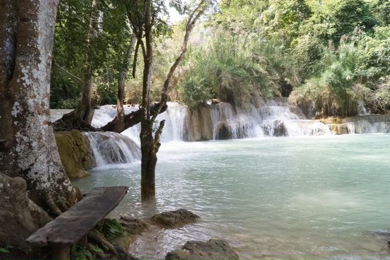 Immer wieder kam man an wunderschönen Kaskaden des Wasserfalls an.