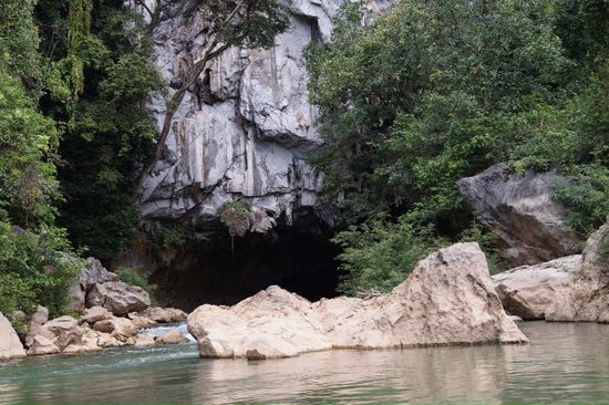 Da geht's rein. 7 km Dunkelheit und keinen blassen Schimmer wie viele Millionen Tonnen Gestein über uns.