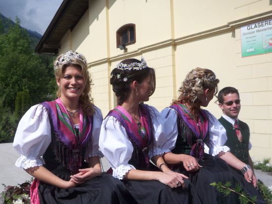 Und das sind die Narzissenköniginnen. .... auch tolle Figuren 