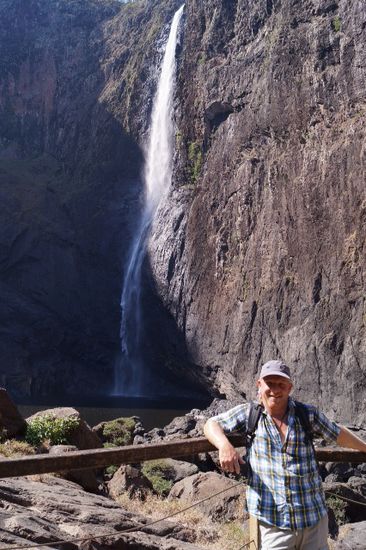 Warnung vor gefährlichen Pflanzen am weg zu den Crystal cascades.