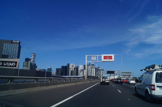 Mehr aus Melbourne gibt's leider nicht :p
... Aber sehr schöne Straße.