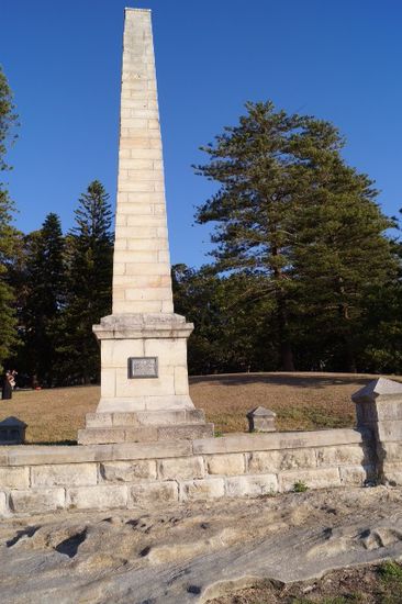 Captain Cook Landeplatz.
Ich sag euch .... Der Typ muss besoffen oder bekifft gewesen sein.
Nüchtern findet man die stelle in der bucht ja nie.