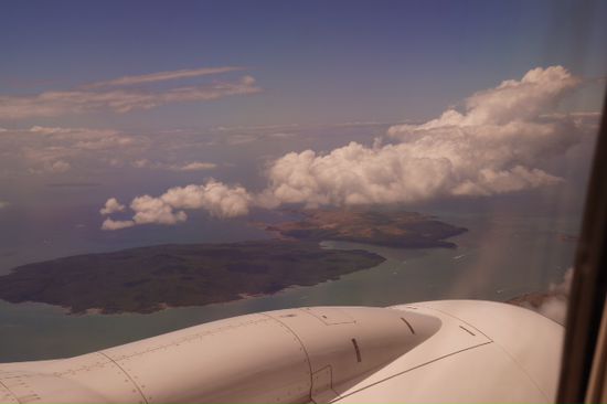 Das lies mich aber dann doch daran zweifeln ...
Vulkaninsel Rangitoto und motutapu Island.