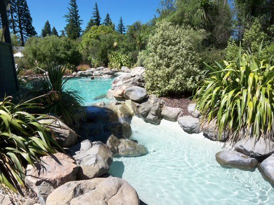 Pools mit 37 grad ... perfekt zum nur so herumhaengen