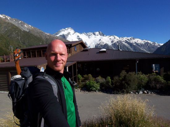 Vorm Hüstel im Mount Cook Village