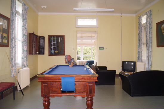 Pool Billiard im Gemeinschaftsraum