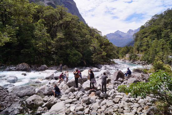 Canyon Fluss am Weg