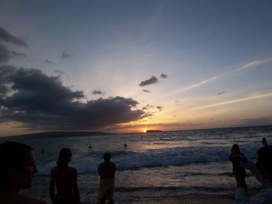 Sonnenuntergang .... Bekiffte tanzen im Wasser