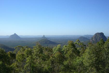 Die Glasshouse Mountains