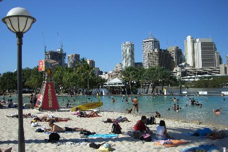Das kostenlose "Freibad" in Brisbane mit Blick auf die City