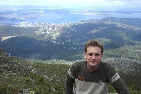 Da bin ich auf dem Weg zum Gipfel des Mt. Wellington mit Blick auf Hobart!