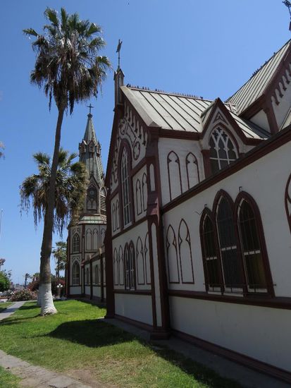 Diese Kirche wurden von Eiffel erbaut - genau, der nach dem der Eiffelturm benannt ist 