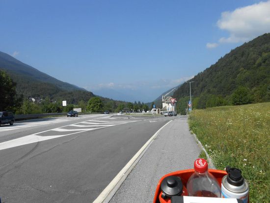 SS337
Blick von Russo - Italien aus, Richtung Domodossola - Italien...