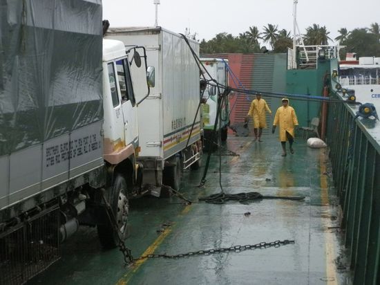 Alles schön festzurren!!!
Der Sturm tobt immer noch