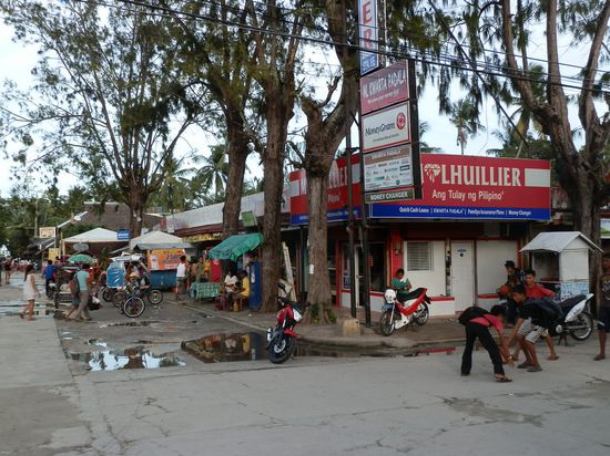 Dahinter versteckt sich der Markt