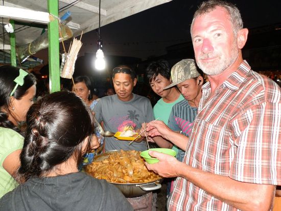 Wie macht man das eigentlich ?
Na, ganz einfach! Spieß nehmen und aussuchen.
Pro Stück 5 P.