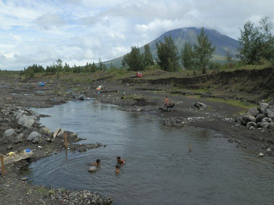 Jede Menge schwarzer Kies