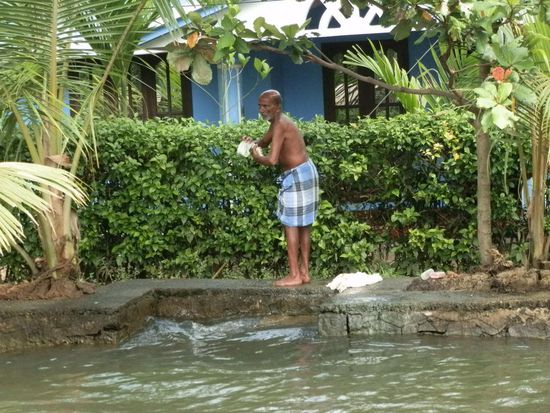 Durch kleine Kanäle