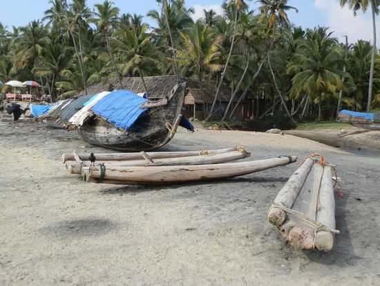 Diese Holzklötze sollen Boote sein!!!
