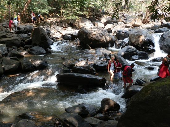 Auf dem Weg zum Wasserfall