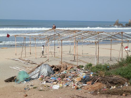 Leichtbauweise 
sieht aber nett aus wenn es fertig ist
Der Müllberg entstand innerhalb von wenigen Tagen 