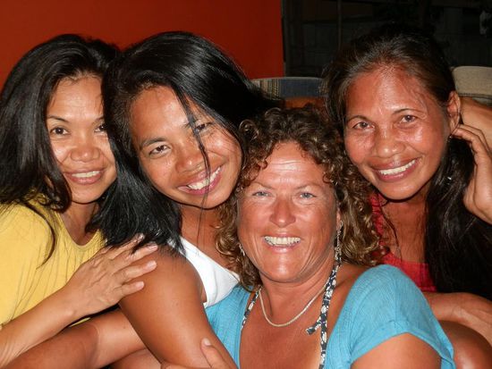 Wie es sich bei den philipinos gehört 
Fotos bis zum abwinken 
Ich könnte jetzt eine ganze Galerie damit eröffnen!!