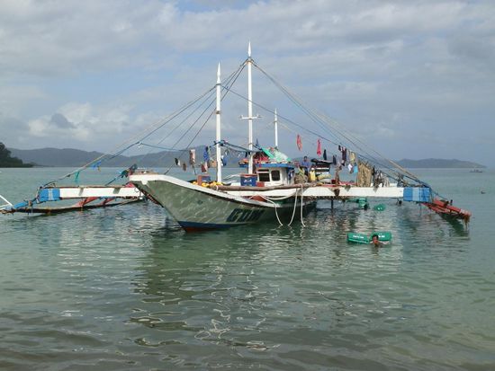 Das Wasser direkt am Strand ist schon leicht trüb 
Aber an den Nebenstränden noch absolut klar und türkisfarben