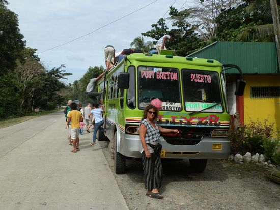Der Direktbus nach Port Barton