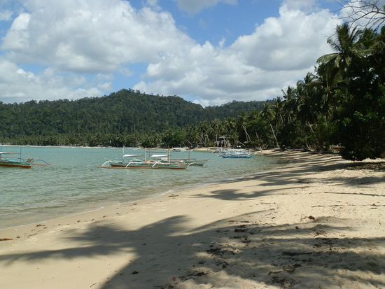 Der erste Eindruck vom Strand in Port Barton