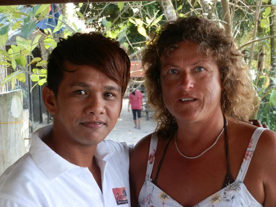 Ariel, der Manager vom Ausan
Danke für alles    Bye bye