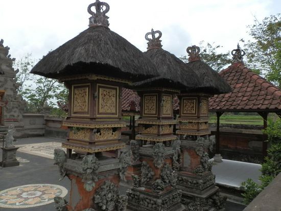 Auf der Rücktour noch mehr Tempel!
