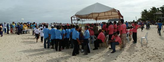 Nun konnte es nicht mehr lange dauern
Die Philipinos haben es nie eilig 