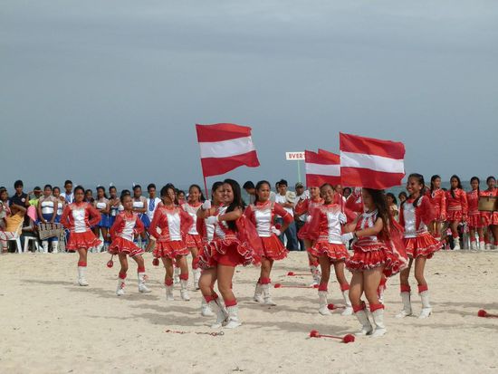 Und dann sind wir gegangen...es war einfach zu heiß Stunden lang in der prallen Sonne zu stehen