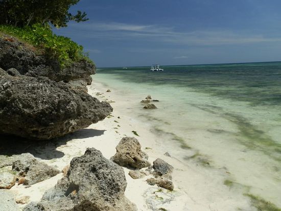 An manchen Stellen kann man auch zu Fuss von einem zum anderen Strand gehen