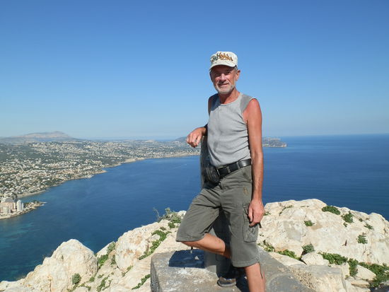 Es war natürlich kein Problem für ihn dort hin zukommen - war ja klar!
Aber es gab noch einige Höhenverrückte mehr, die die gleiche Idee hatten.