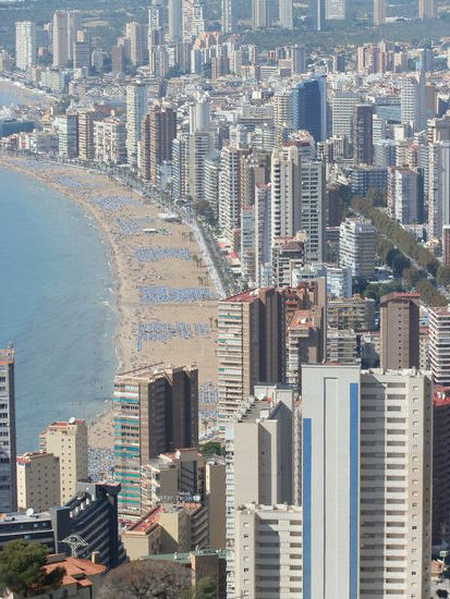 Der nördliche Strand - wenn man die Hochhäuser ausblendet ein sehr schöner Strand