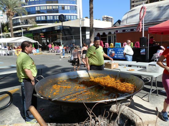 Ich denke mal so zwei Stunden später trafen wir wieder ein und hatten das Glück, dass noch was da war.