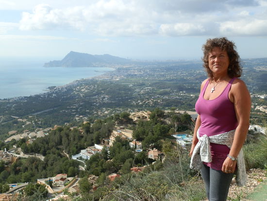 Und noch ein wenig
Das war dann auch der höchste Punkt
Und weiter gehts zur anderen Seite