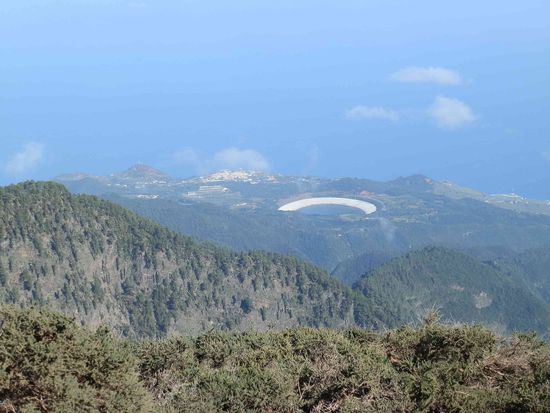 Ein Blick Richtung Norden
Dort ist eins der vielen Wasserreservoirs auf la Palma zu sehen